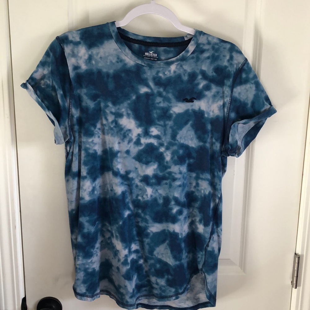 Hollister Curved Hem Tee